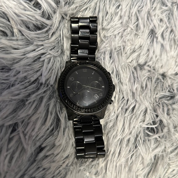 Michael Kors Ceramic Blacked out watch - Picture 1 of 7